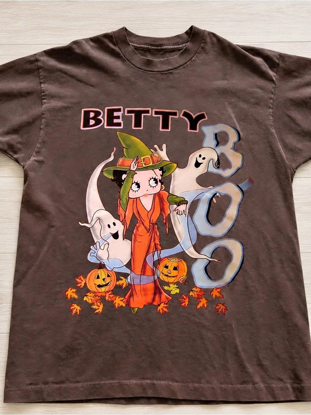 Dark Chocolate Betty Boo Halloween Witch Graphic Tee Gildan Reprint